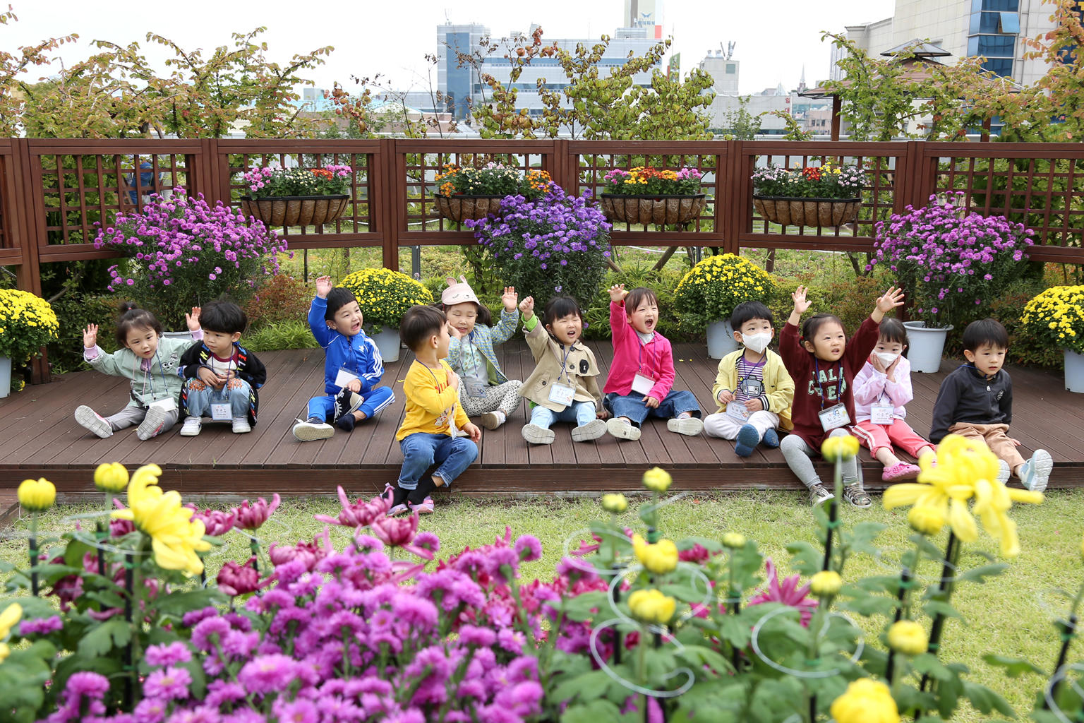 어린이집 원아들 서구청 옥상생태공원 방문 (10.8 옥상생태공원) 3