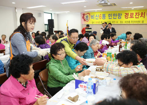 비산6동 민간사회안전망협의회 경로잔치 (4.29. 동주민센터)