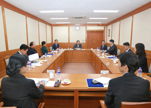 지방분권위원회 위촉 및 회의 (10.11. 2층회의실)